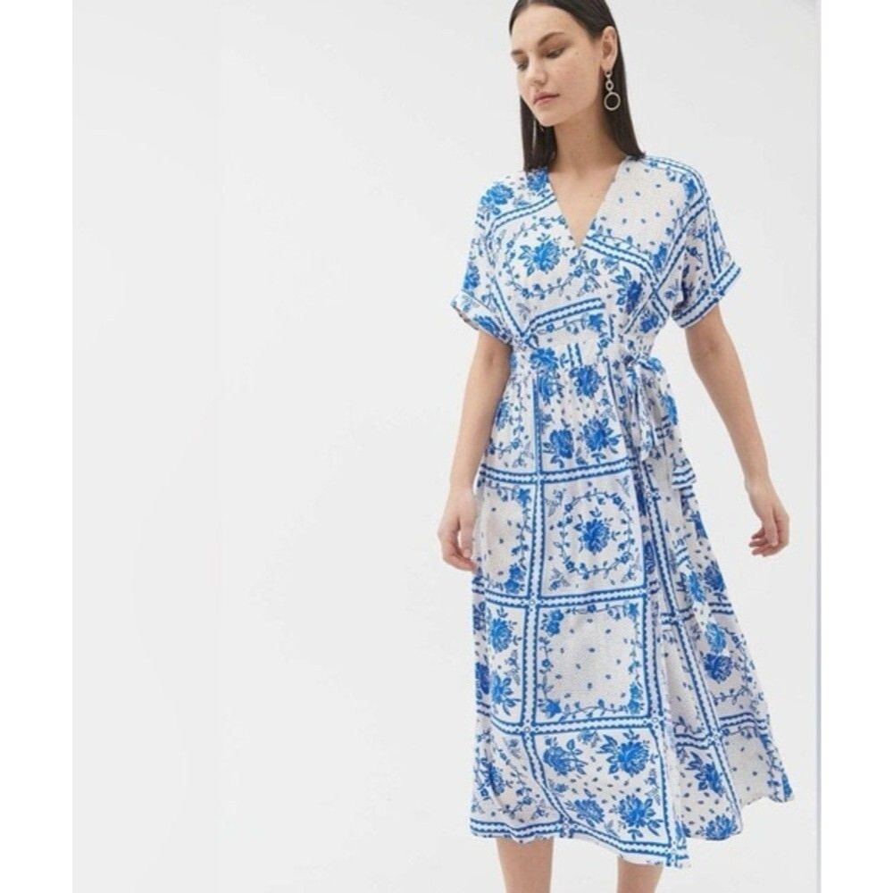 Urban Outfitters Gabrielle Blue White Floral Wrap Midi Dress XS
